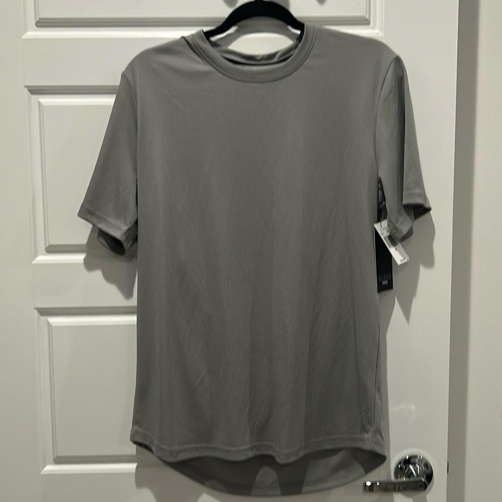 Men’s Balance Collection Griffen Grey
Short Sleeved 
New Light weight Medium